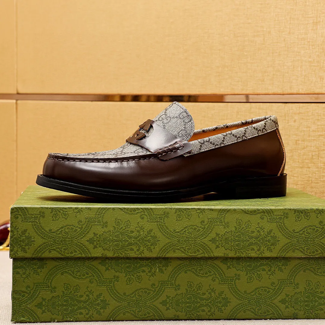 Men's shoes 💰480 💐 Product trademark: GUCCI "Gucci" casual leather shoes Regular size: 38-44 (45🉑️customized) Product materials: Selected imported first-layer open-edge beaded cowhide leather upper + luxury hardware buckle, imported water-dyed cowhide leather lining. Strong three-dimensional visual effect, combined outsole Color: 3⃣️colors available